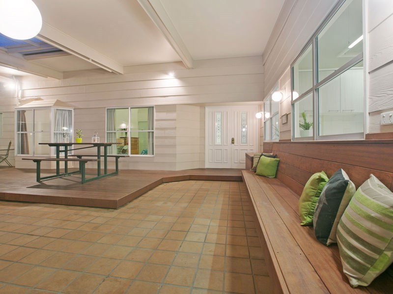 19 Dellwood Street, Nathan QLD 4111