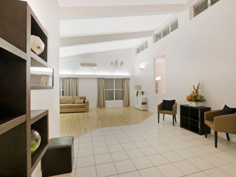 19 Dellwood Street, Nathan QLD 4111