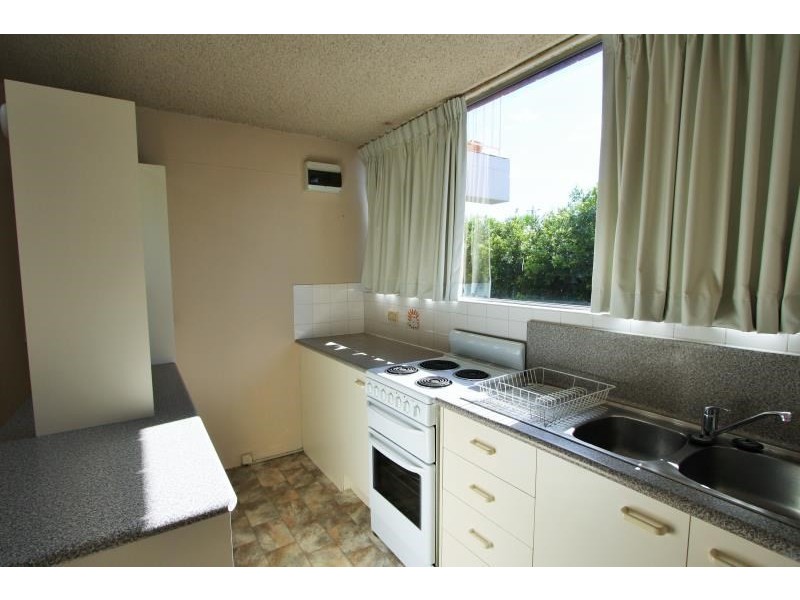 2/34 Yuletide Street, Holland Park QLD 4121