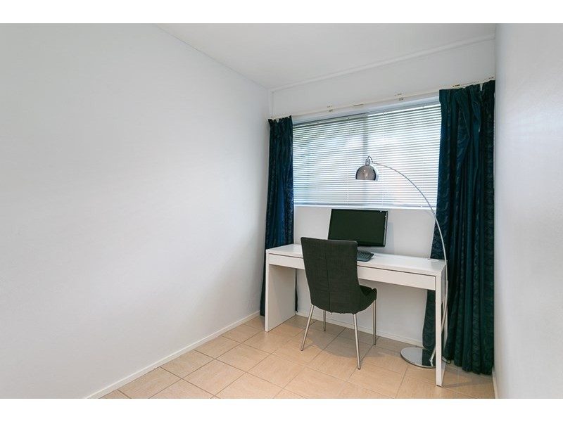 5/183 Nursery Road, Holland Park West QLD 4121