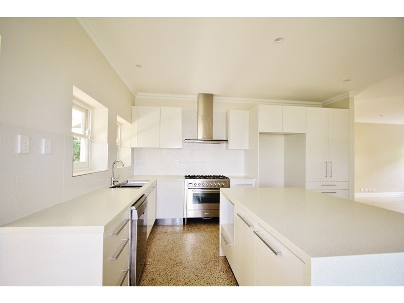 46 Reuben Street, Holland Park QLD 4121