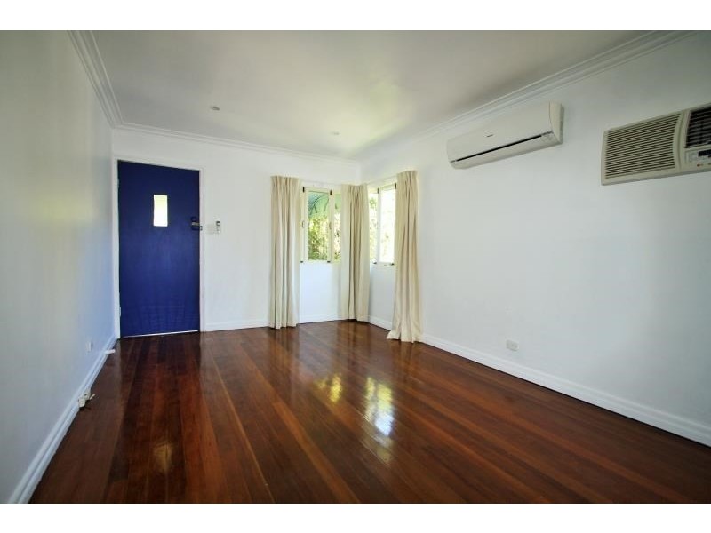 137 Sterculia Avenue, Holland Park West QLD 4121