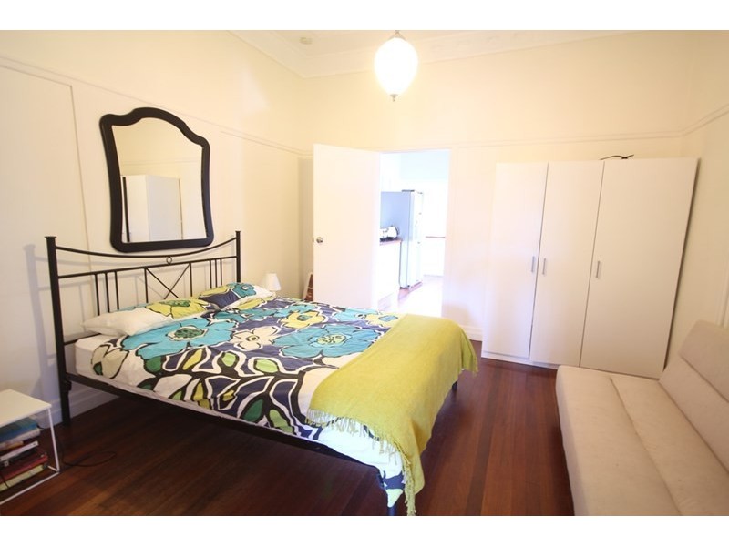 701 Logan Road, Greenslopes QLD 4120