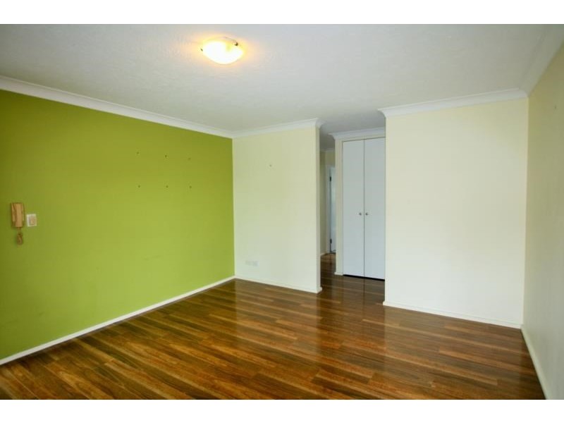 1/43 Swain Street, Holland Park West QLD 4121