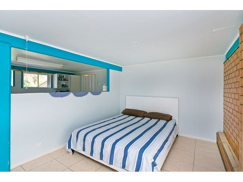 2 Boambillee Street, Thorneside QLD 4158
