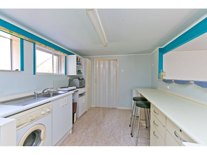 2 Boambillee Street, Thorneside QLD 4158