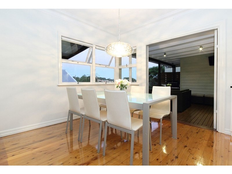 56 Hockings Street, Holland Park West QLD 4121