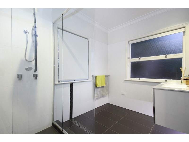 56 Hockings Street, Holland Park West QLD 4121