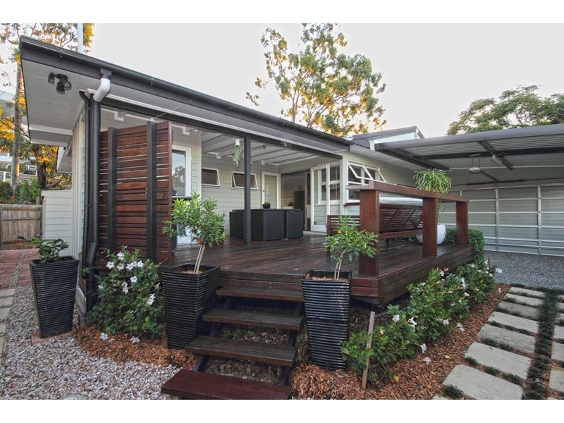 56 Hockings Street, Holland Park West QLD 4121