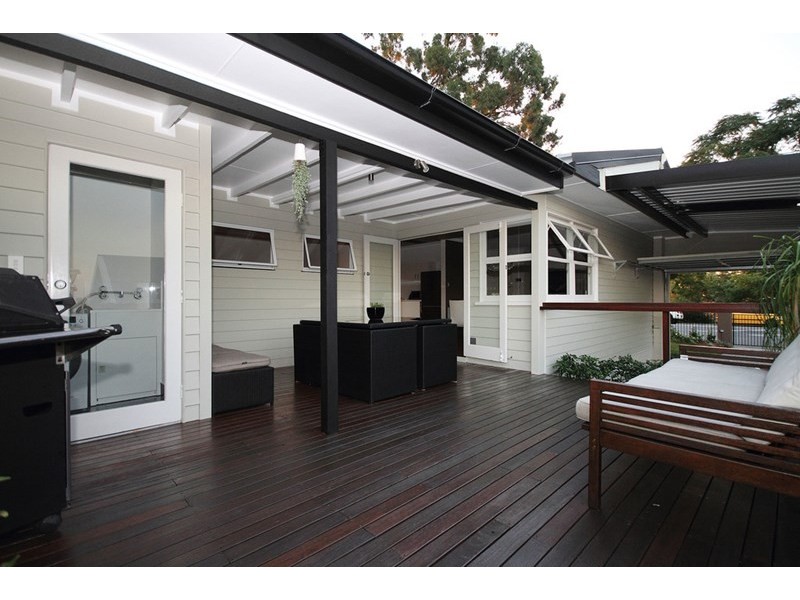 56 Hockings Street, Holland Park West QLD 4121