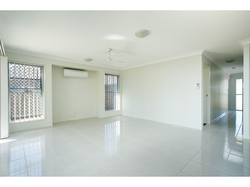 20 Gordon Drive, Bellbird Park QLD 4300
