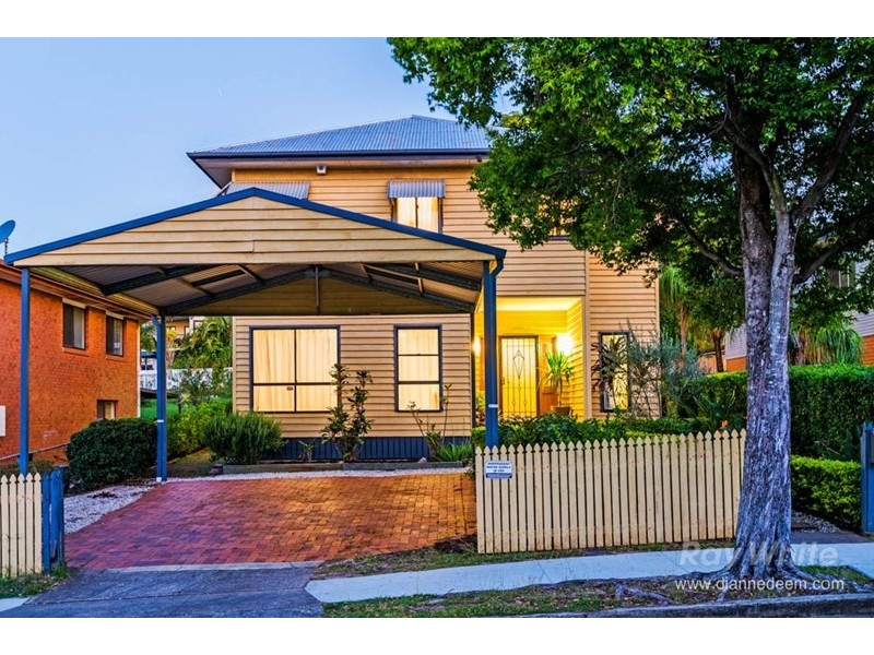 25 Arnold Street, Holland Park QLD 4121