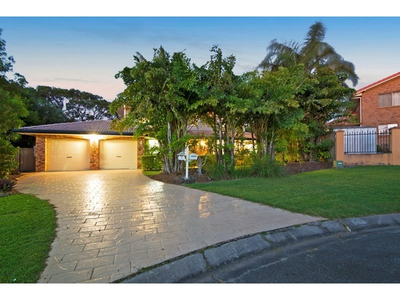 3 Kell Court, Carindale QLD 4152