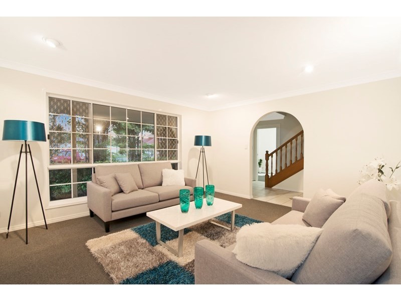 3 Kell Court, Carindale QLD 4152