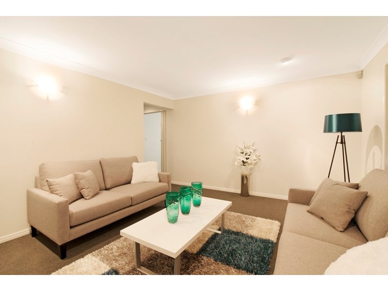 3 Kell Court, Carindale QLD 4152