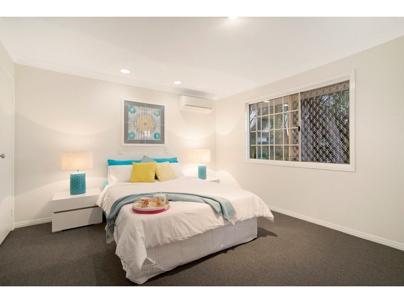 3 Kell Court, Carindale QLD 4152