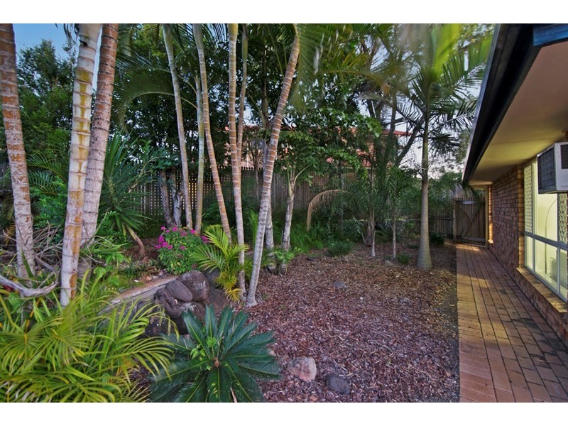 3 Kell Court, Carindale QLD 4152