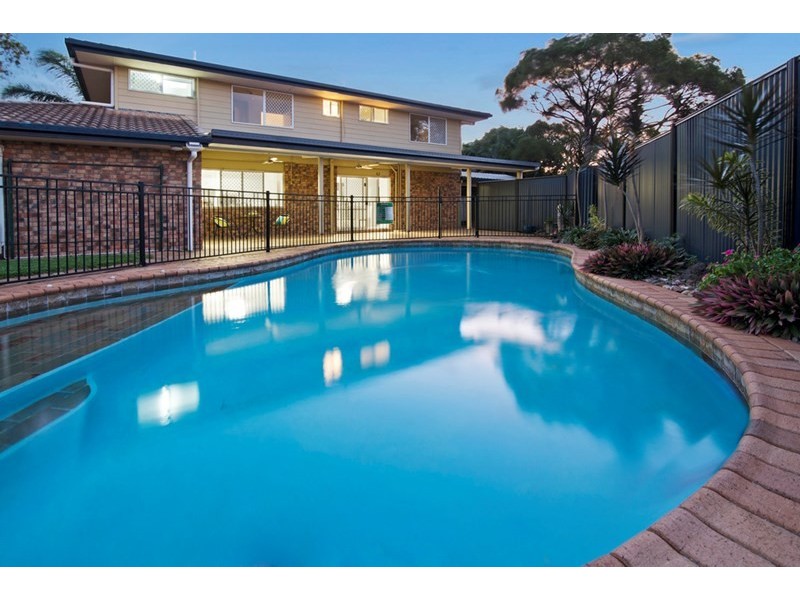 3 Kell Court, Carindale QLD 4152