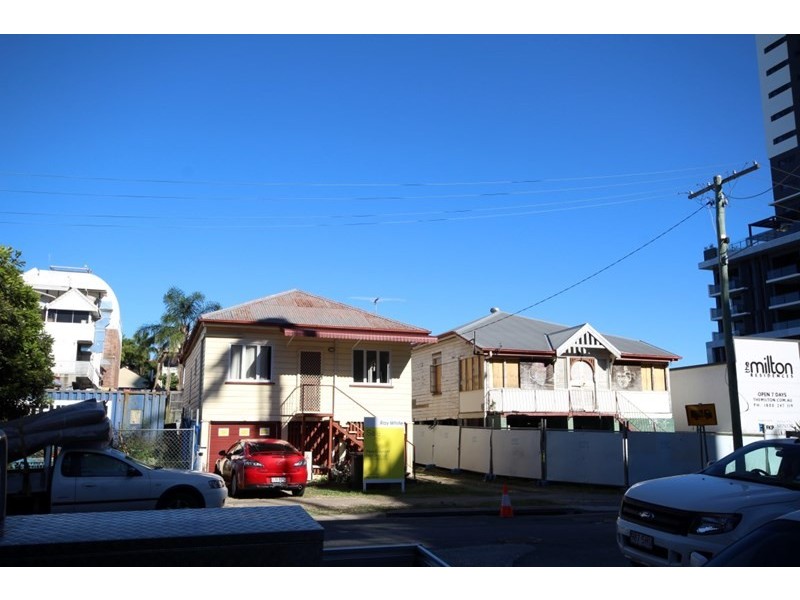 7 Manning Street, Milton QLD 4064