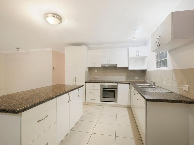 24 Hampton Street, East Brisbane QLD 4169