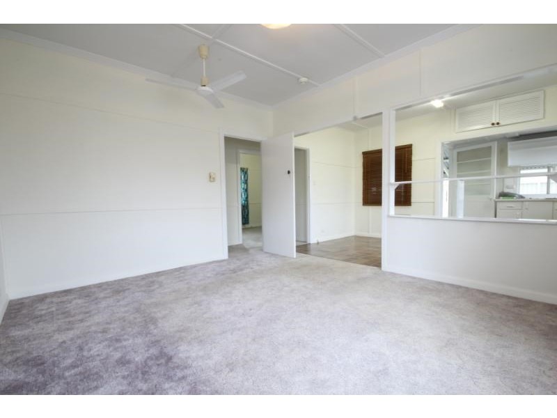 26 Dobbie Street, Holland Park QLD 4121