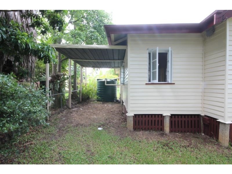 26 Dobbie Street, Holland Park QLD 4121