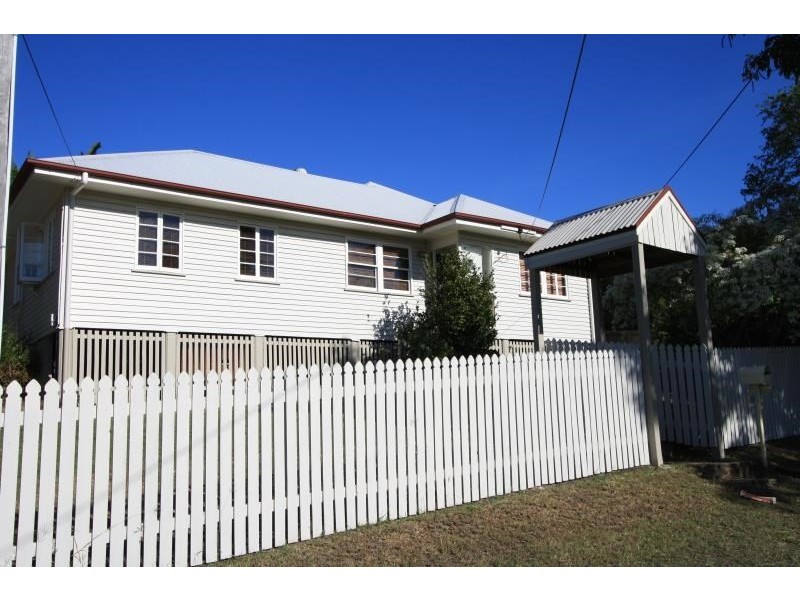 42 Palm Avenue, Holland Park West QLD 4121