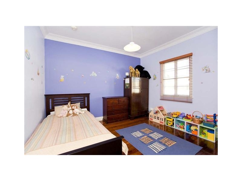 22 Raffles Street, Mount Gravatt East QLD 4122