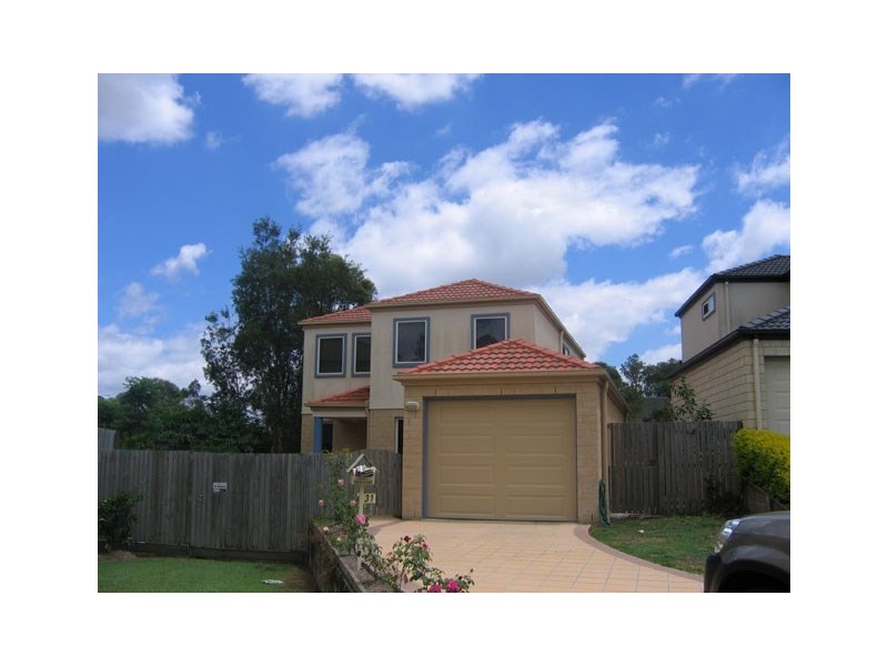31 Estate Place, Holland Park West QLD 4121