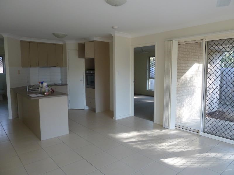 18 Polyanna Court, Loganlea QLD 4131