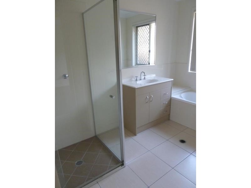 18 Polyanna Court, Loganlea QLD 4131