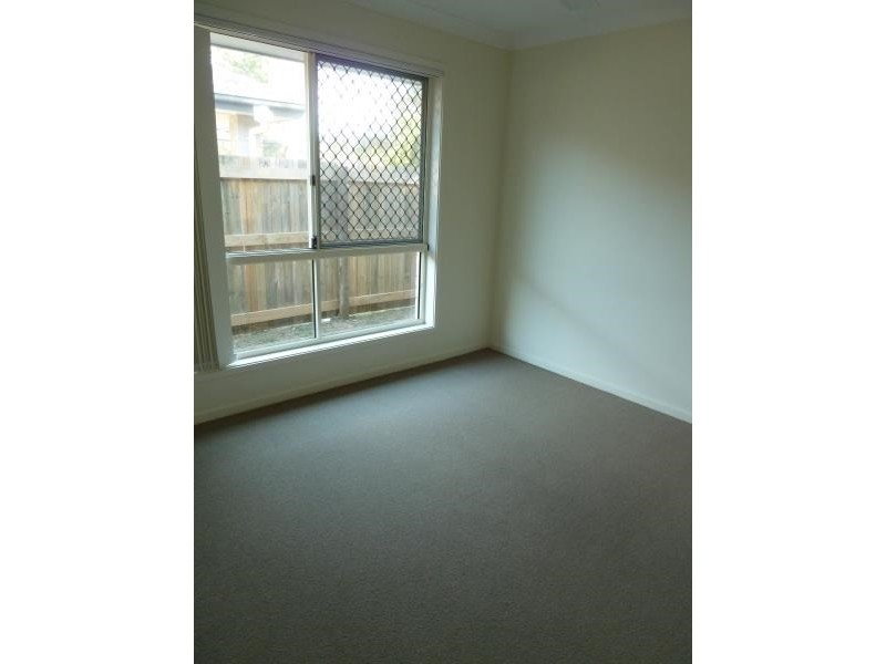 18 Polyanna Court, Loganlea QLD 4131