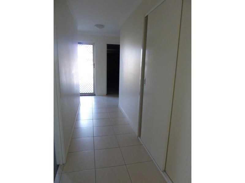 18 Polyanna Court, Loganlea QLD 4131