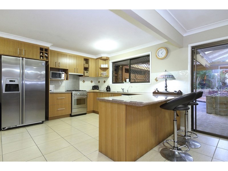 3 Aquila Court, Regents Park QLD 4118