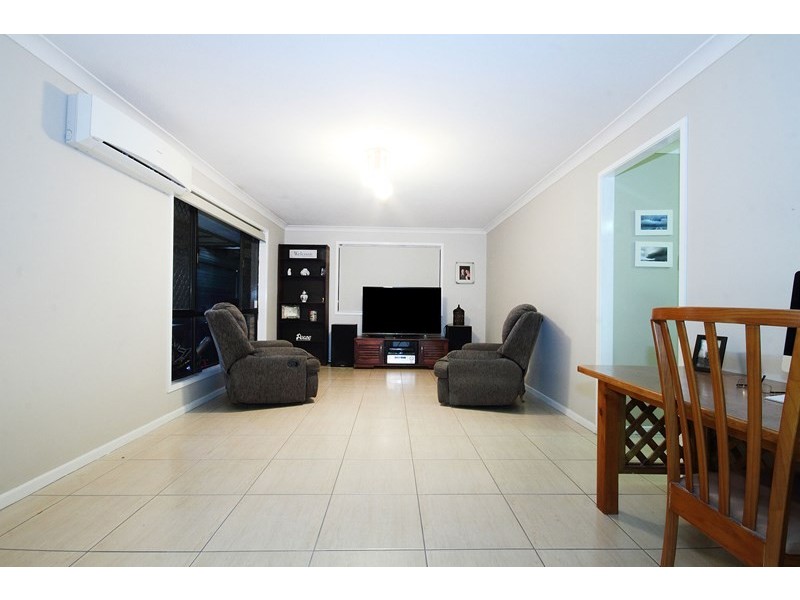 3 Aquila Court, Regents Park QLD 4118