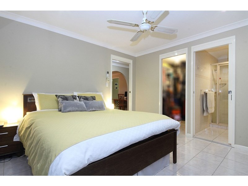 3 Aquila Court, Regents Park QLD 4118