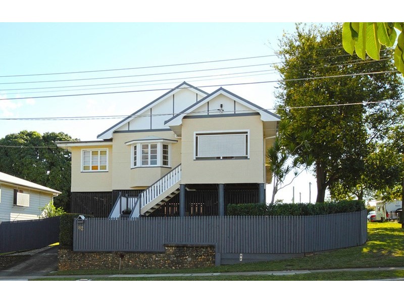 82 Holland Road, Holland Park QLD 4121