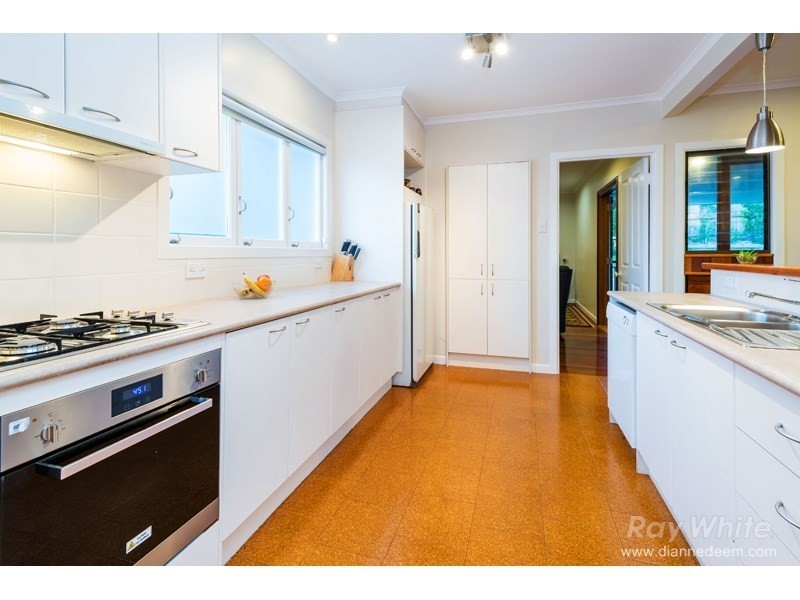 50 Dunrod Street, Holland Park West QLD 4121