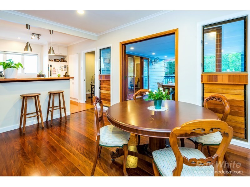 50 Dunrod Street, Holland Park West QLD 4121