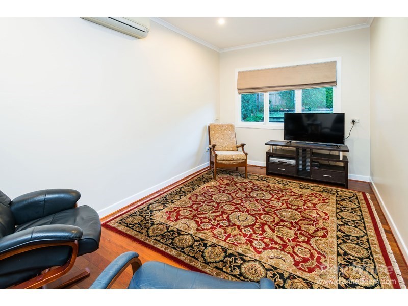 50 Dunrod Street, Holland Park West QLD 4121