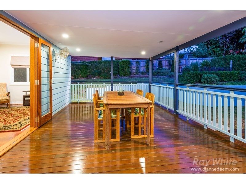 50 Dunrod Street, Holland Park West QLD 4121