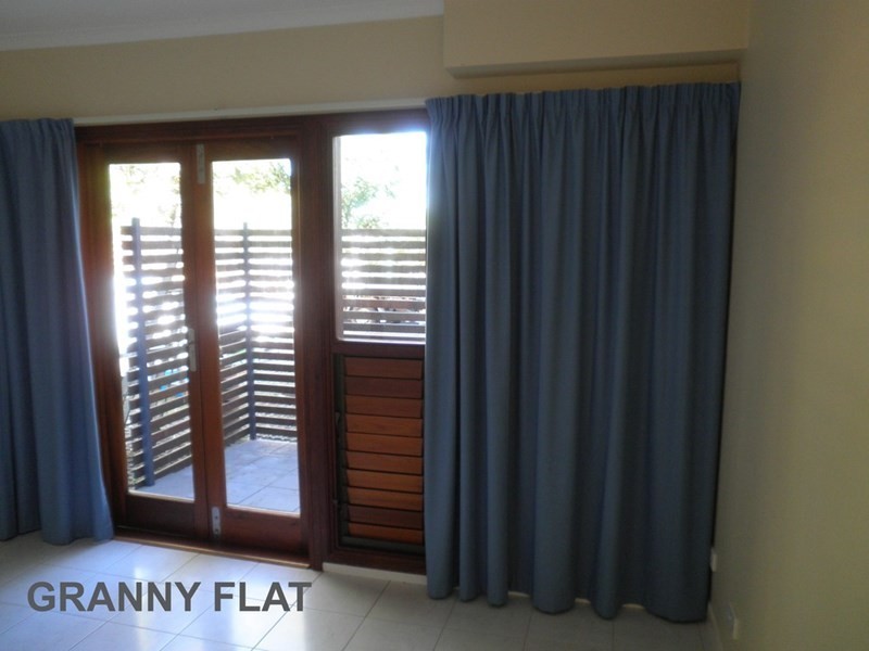 50 Dunrod Street, Holland Park West QLD 4121