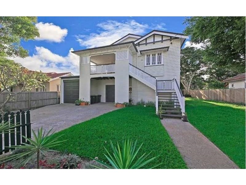 19 Ontario Street, Holland Park West QLD 4121