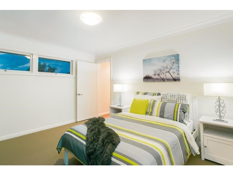 60 Sebring Street, Holland Park West QLD 4121