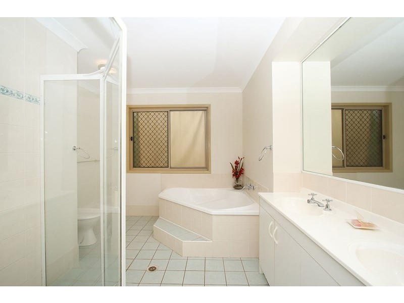 38 Bedarra Street, Redland Bay QLD 4165