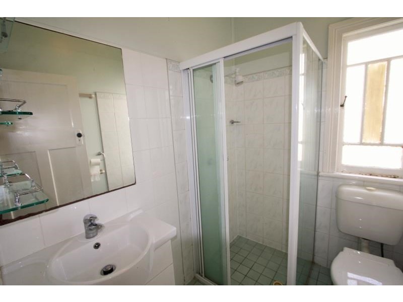 12 Smith Street, Holland Park QLD 4121