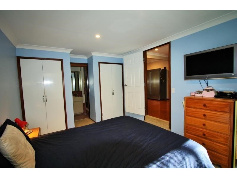 28 Passchendaele Street, Tarragindi QLD 4121