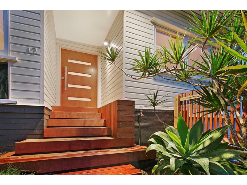 12 Justin Street, Holland Park West QLD 4121