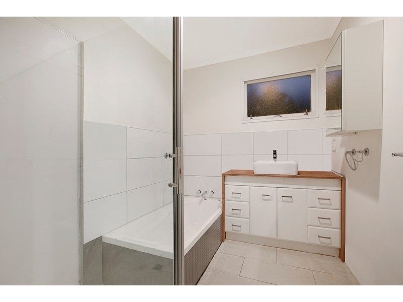 12 Justin Street, Holland Park West QLD 4121