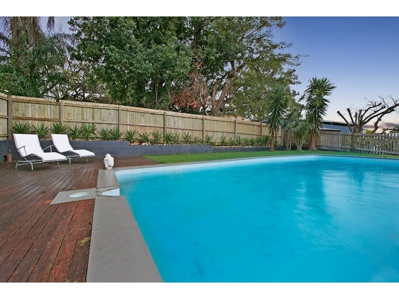 12 Justin Street, Holland Park West QLD 4121